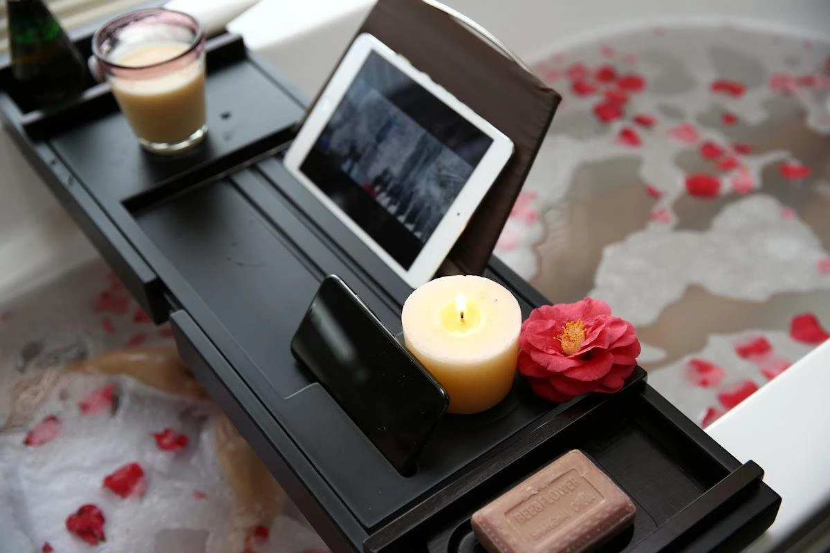 Merkloos Decopatent® Badplank - Uitschuifbaar 75 -> 110 Cm - Verstelbaar Bamboe Badrekje Voor In Bad - Boekenhouder - Tablethouder - Zwart - Afbeelding 8