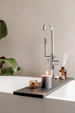 Luxe Badplank Zwart 85 Cm - Badplank Voor In Bad - Eiken Hout - Sterk En Duurzaam Materiaal - Massief Eikenhout - Badrek Zwart